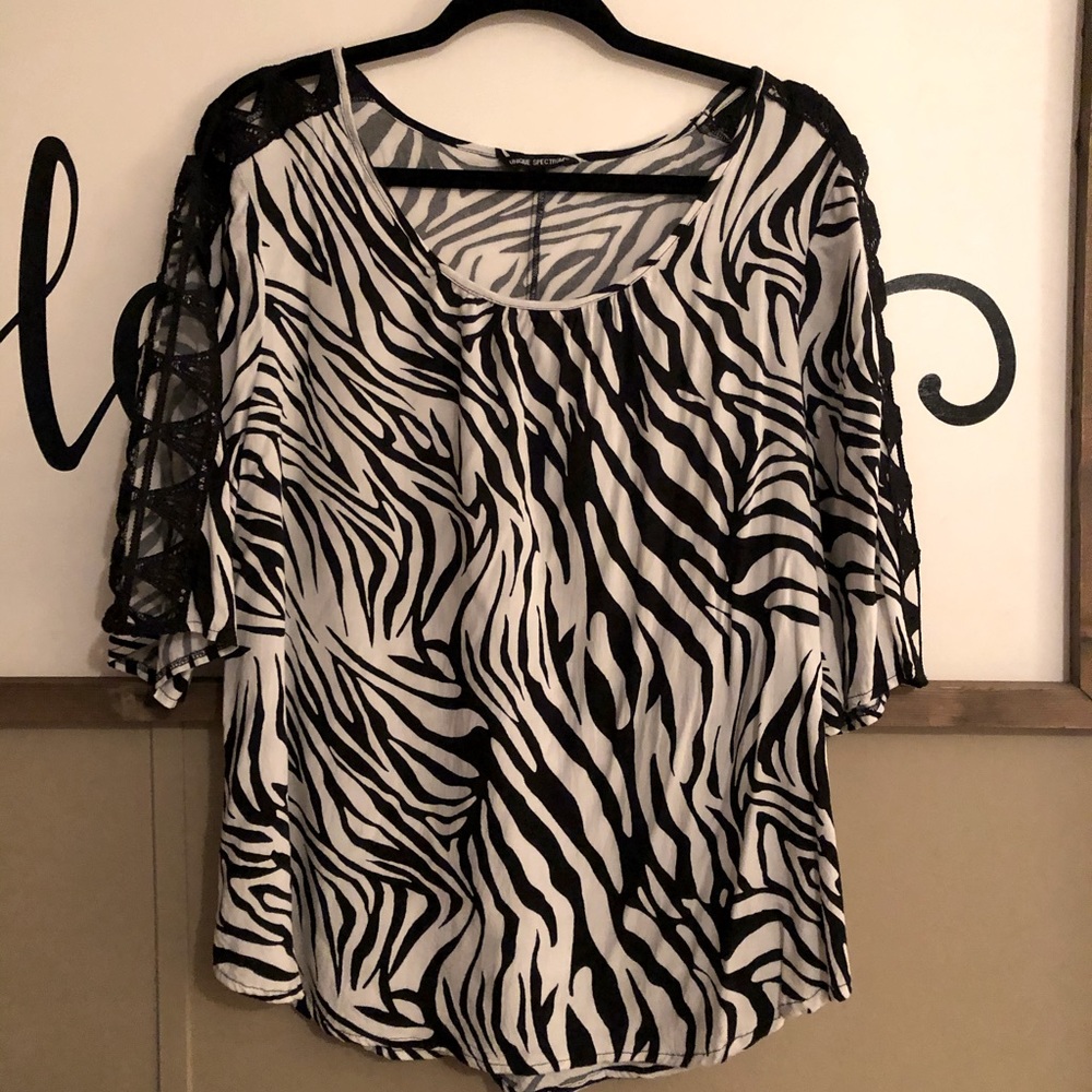 Unique Spectrum zebra print top size xl